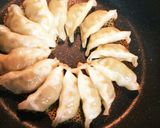 失敗しない！簡単♪パリパリ餃子の焼き方作り方8写真