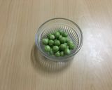うすいエンドウとトマトのかきたま汁作り方1写真