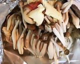 塩辛で隠し味！きのこのホイル焼き作り方2写真