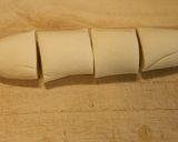 粉とお湯だけ！手作りもちもちの餃子の皮作り方7写真