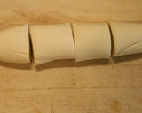 粉とお湯だけ！手作りもちもちの餃子の皮作り方7写真