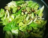 ご飯が進む！手羽中と春キャベツの中華炒め作り方10写真