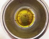 黄色が鮮やか！炊飯器でサフランライス作り方1写真