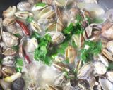 アサリのアヒージョ：白ワイン蒸しのパスタ作り方15写真