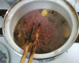 サッと簡単！さつま芋と挽き肉の煮物！作り方3写真
