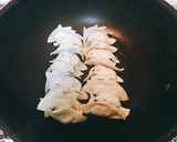 ポイントは３つ！簡単！羽付き餃子の焼き方作り方4写真