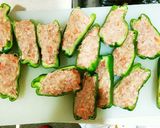 簡単　ピーマンの肉詰めとハンバーグ作り方3写真