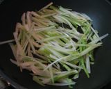 シャキシャキおいしい♪セロリチャーハン作り方8写真