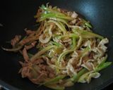 シャキシャキおいしい♪セロリチャーハン作り方10写真