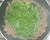 ニラ玉丼♪ニラ＋ひき肉＋卵＋残りご飯丼作り方3写真