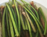 【家庭の味】つわぶきと新たけのこの煮物♪作り方1写真