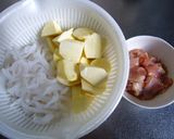 さつま芋と鶏肉の甜麺醤煮作り方1写真