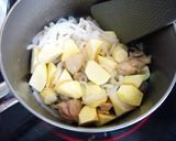さつま芋と鶏肉の甜麺醤煮作り方3写真