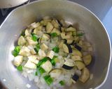 野菜たっぷり!満腹ココナッツカレースープ作り方4写真