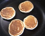 朝食にも◎レーズンとバナナのパンケーキ作り方4写真