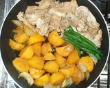 簡単肉じゃが♪簡単じゃがいも玉ねぎの煮物作り方8写真