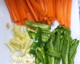 花椒とナンプラーで大変身の野菜炒め作り方2写真