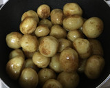 新じゃがとひき肉の煮っころがし作り方2写真