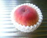 桃の皮むき作り方1写真