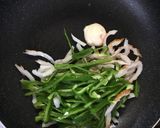お弁当に簡単♡竹輪とピーマンのマヨ炒め♬作り方2写真