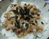 簡単☆えごま油➕玉ねぎ入りで健康納豆丼♪作り方4写真