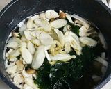 鶏皮とワカメのスープ作り方3写真