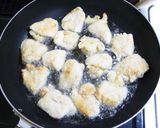 油はフライパン5mm！鶏むね肉塩麹唐揚げ作り方8写真