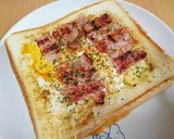 とろーり☆ベーコンエッグチーズトースト作り方5写真