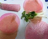 桃色★【生ハムと貝割れの甘酢大根巻】♪作り方3写真