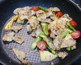 簡単！筍とアスパラの肉炒め(カツオ風味)作り方4写真