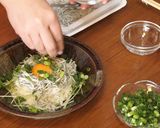 超楽チン!釜揚げしんこ(しらす)の月見丼作り方2写真