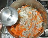 簡単かた焼きそば焼きそば麵もやし豚肉人参作り方3写真