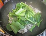 小松菜と豚肉炒め（香草添え）作り方1写真