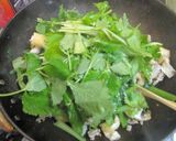 小松菜と豚肉炒め（香草添え）作り方3写真