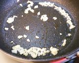 焼きそばを水無しで、塩味で。作り方1写真