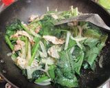 ホウレン草と豚肉の炒め物（ジャガ芋入り）作り方4写真