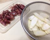 生ウドとホタルイカの辛子酢味噌かけ♪作り方1写真