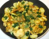 鶏肉とじゃがいもの簡単にんにくカレー炒め作り方9写真