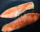 簡単すぎる！塩鮭のキャベコーンのせ♪作り方1写真