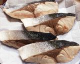 玉ねぎがうまーい！ふっくらブリの煮付け作り方1写真