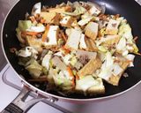 『厚揚げの味噌辛チーズ炒め』作り方3写真