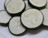 干したズッキーニときのこのお味噌汁作り方2写真