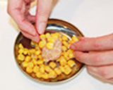 鶏つくねのコーン蒸し作り方3写真