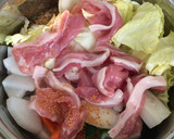 旨味たっぷり♪豚と野菜の簡単スープ作り方2写真