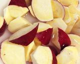 鶏ももとさつまいもの特製ハニーチリソース作り方3写真