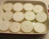 レンジ＆グリル新玉ねぎのそぼろチーズ焼き作り方1写真