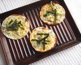 包丁いらずで簡単！餃子の皮ピザ作り方4写真