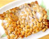 わらびと切昆布の醤油和えをテンペに乗せて作り方3写真