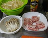 ☆豚バラ肉ともやしの焼肉ダレ炒め☆作り方1写真