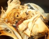 風味抜群!簡単♡白だしde舞茸のお吸い物作り方1写真